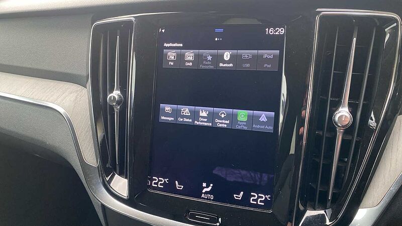 Volvo V60 Cross Country B5 AWD (247BHP) Cross Country Mild Hybrid - (Apple CarPlay)
