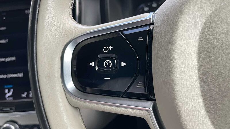 Volvo S90 T8 (386 BHP) AWD Twin Engine Inscription Plus Automatic - (Adaptive Cruise)