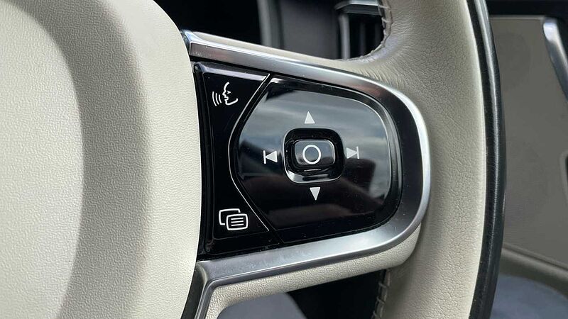 Volvo S90 T8 (386 BHP) AWD Twin Engine Inscription Plus Automatic - (Adaptive Cruise)