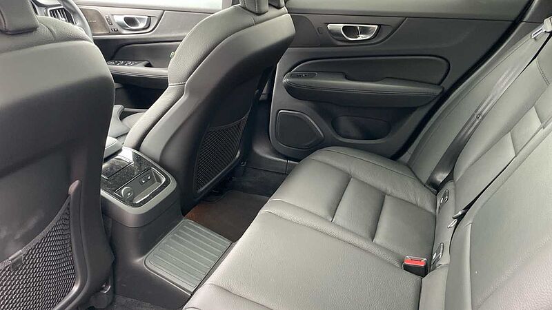 Volvo V60 T8 (449BHP) Ultra Dark AWD Plug-in Hybrid - (360 Parking Camera)