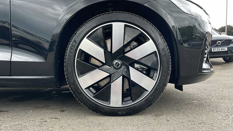 Volvo V60 T8 (449BHP) Ultra Dark AWD Plug-in Hybrid - (360 Parking Camera)