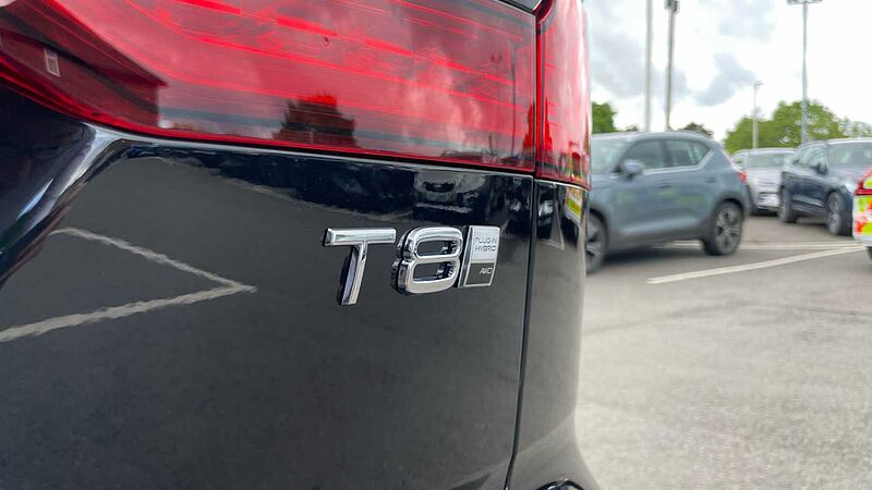 Volvo V60 T8 (449BHP) Ultra Dark AWD Plug-in Hybrid - (360 Parking Camera)