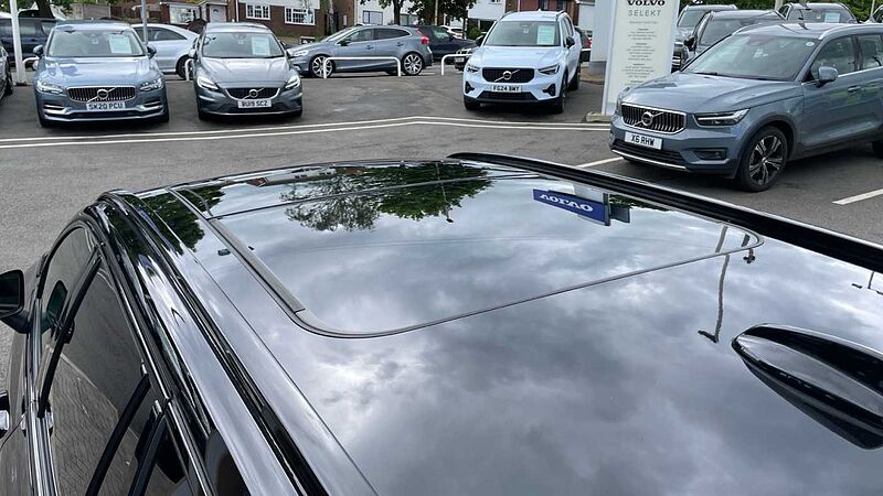 Volvo V60 T8 (449BHP) Ultra Dark AWD Plug-in Hybrid - (360 Parking Camera)