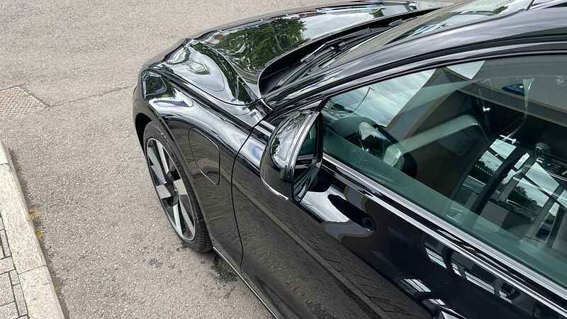 Volvo V60 T8 (449BHP) Ultra Dark AWD Plug-in Hybrid - (360 Parking Camera)