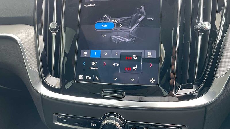 Volvo V60 T8 (449BHP) Ultra Dark AWD Plug-in Hybrid - (360 Parking Camera)