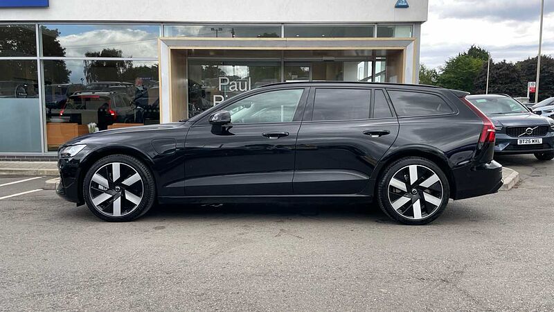 Volvo V60 T8 (449BHP) Ultra Dark AWD Plug-in Hybrid - (360 Parking Camera)