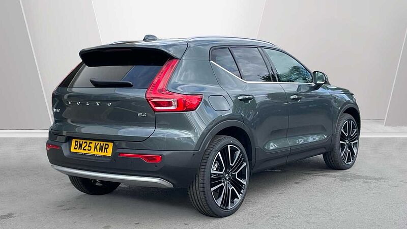 Volvo XC40 B4 (194BHP) Ultra Bright Mild Hybrid - (360 Parking Camera)