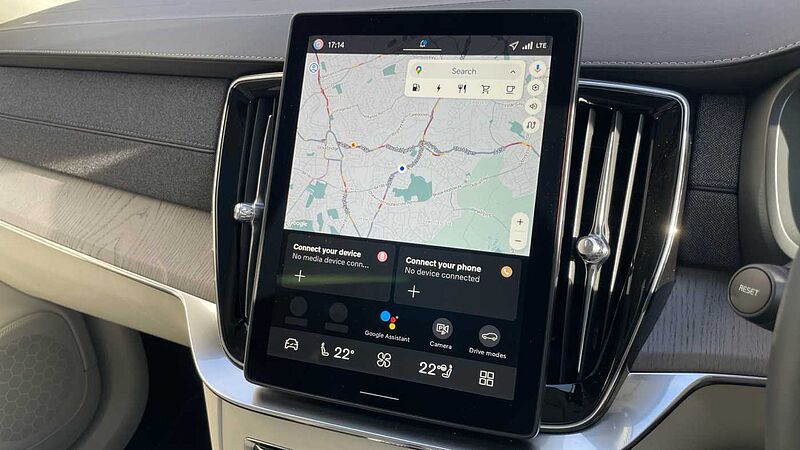 Volvo XC90 T8 (449BHP) Ultra Dark AWD Plug-in Hybrid - (Bowers & Wilkins)