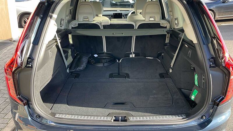 Volvo XC90 T8 (449BHP) Ultra Dark AWD Plug-in Hybrid - (Bowers & Wilkins)