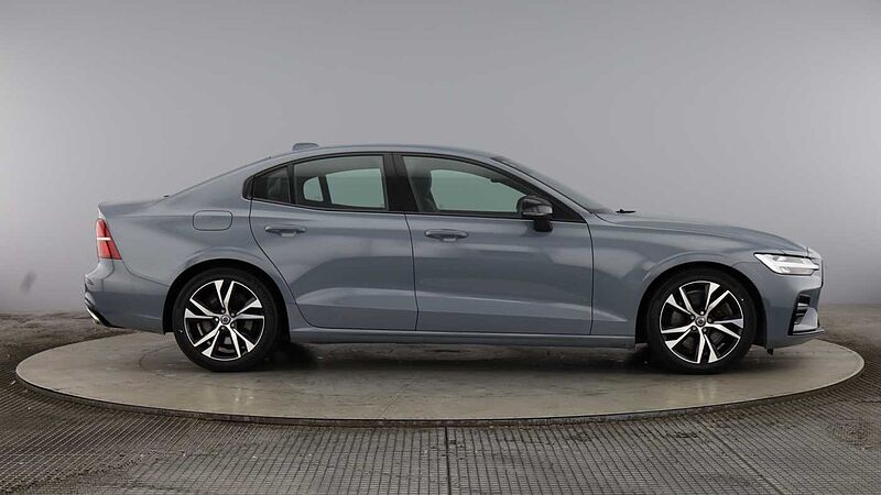 Volvo S60 B5 (247BHP) R-Design Mild Hybrid - (Rear Parking Camera)