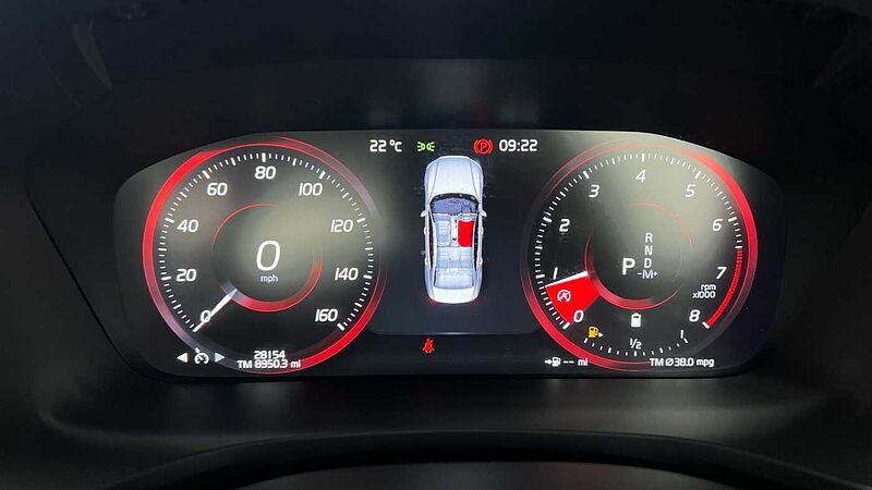 Volvo S60 B5 (247BHP) R-Design Mild Hybrid - (Rear Parking Camera)