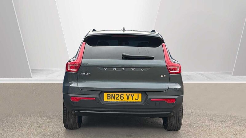 Volvo XC40 B4 (197BHP) Ultra Dark Mild Hybrid - (360 Parking Camera)