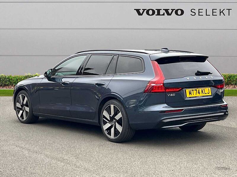 Volvo V60 Ultra, T8 AWD Plug-in hybrid, Electric/Petrol, Dark