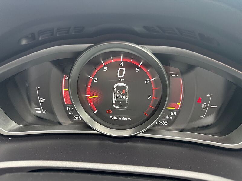 Volvo V40 T2 [122] R Design Nav Plus 5Dr
