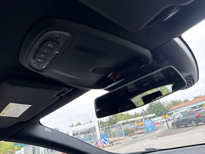 Volvo V40 T2 [122] R Design Nav Plus 5Dr
