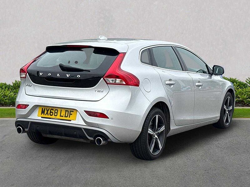 Volvo V40 T2 [122] R Design Nav Plus 5Dr