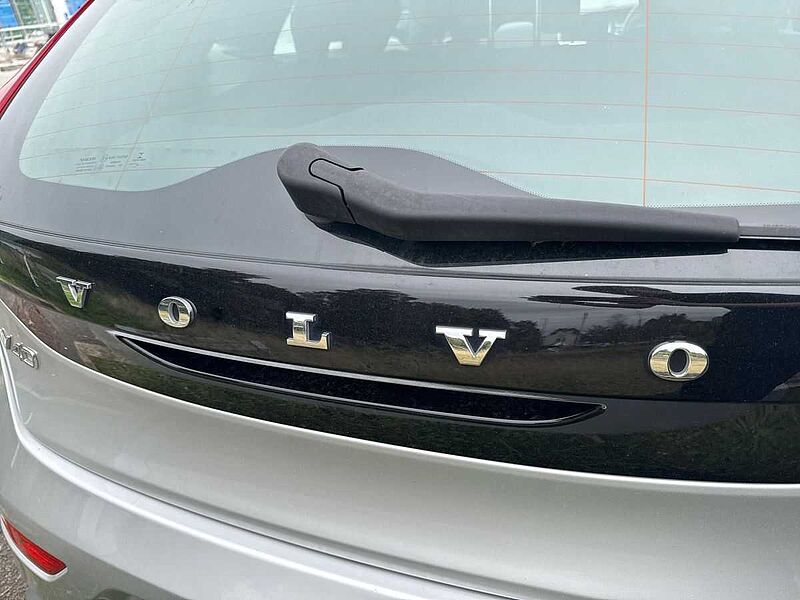 Volvo V40 T2 [122] R Design Nav Plus 5Dr