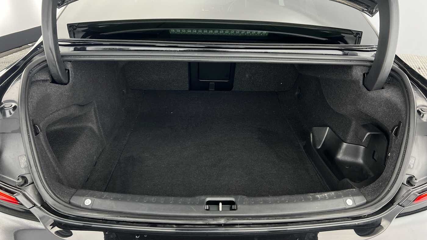 Volvo S90 Recharge R-Design, T8 AWD plug-in hybrid