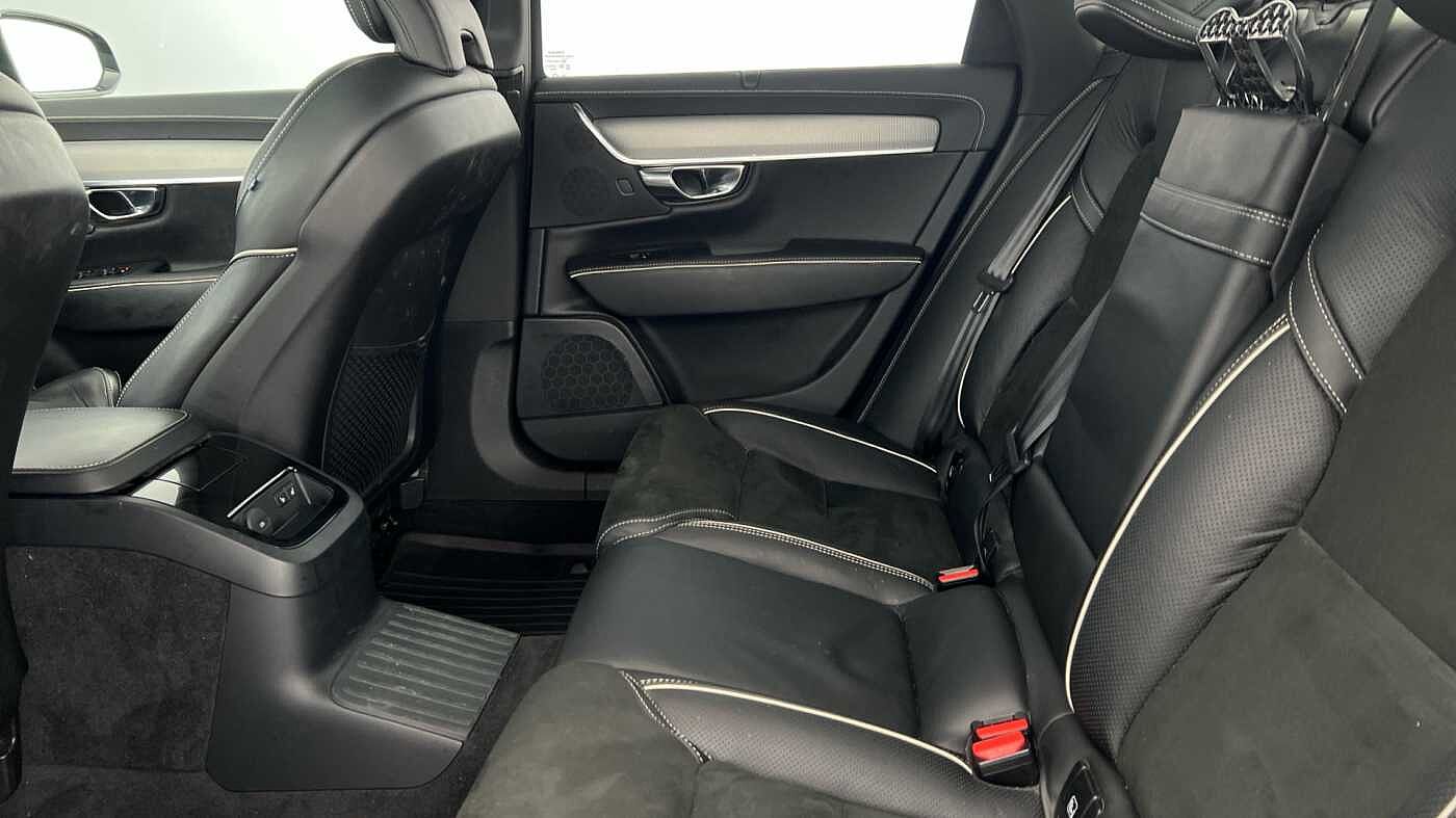 Volvo S90 Recharge R-Design, T8 AWD plug-in hybrid