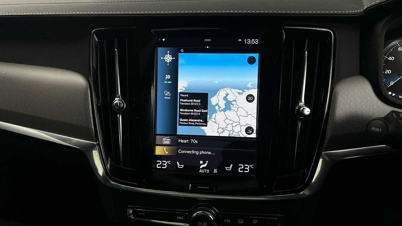 Volvo S90 Recharge R-Design, T8 AWD plug-in hybrid