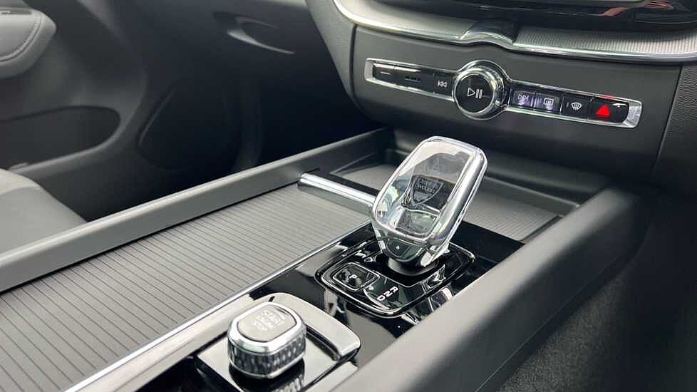 Volvo XC60 Black Edition Plus, T6 AWD Plug-in hybrid, Electric/Petrol