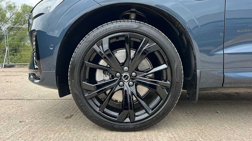 Volvo XC60 Black Edition Plus, T6 AWD Plug-in hybrid, Electric/Petrol
