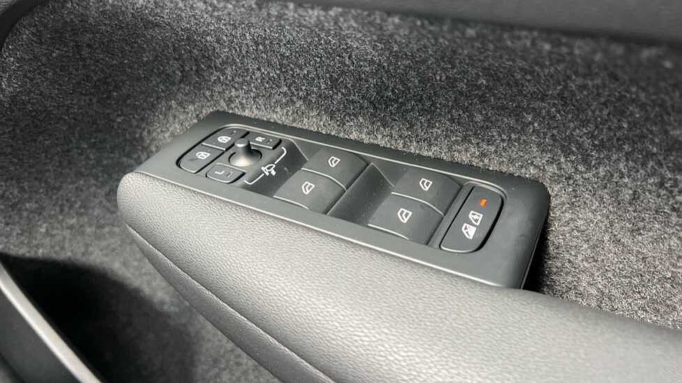 Volvo XC40 Black Edition Ultra, B4 Mild hybrid, Petrol