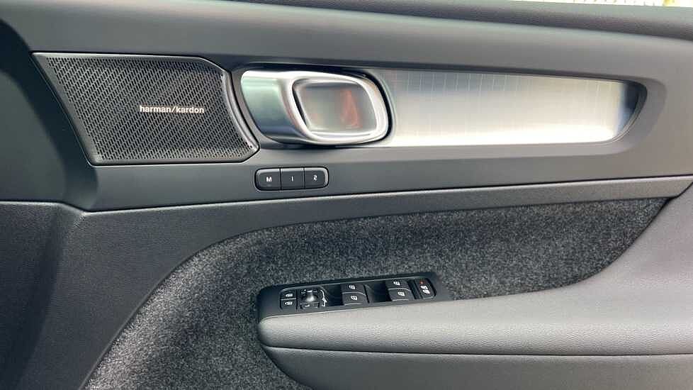 Volvo XC40 Black Edition Ultra, B4 Mild hybrid, Petrol