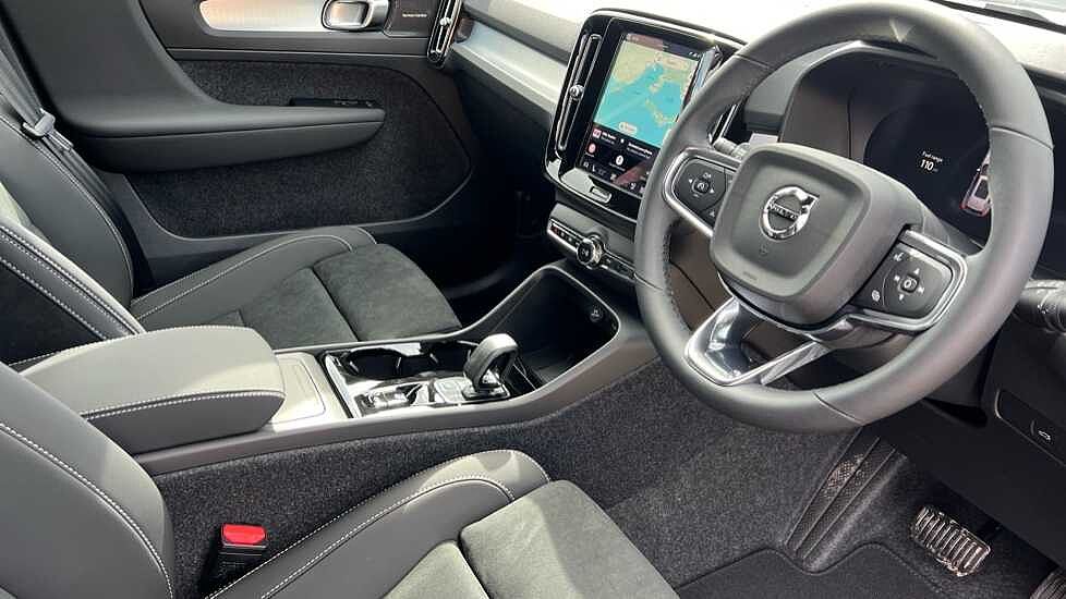 Volvo XC40 Black Edition Ultra, B4 Mild hybrid, Petrol