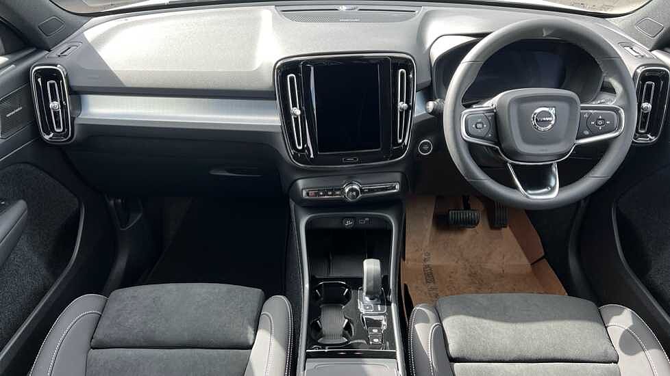 Volvo XC40 Black Edition Ultra, B4 Mild hybrid, Petrol
