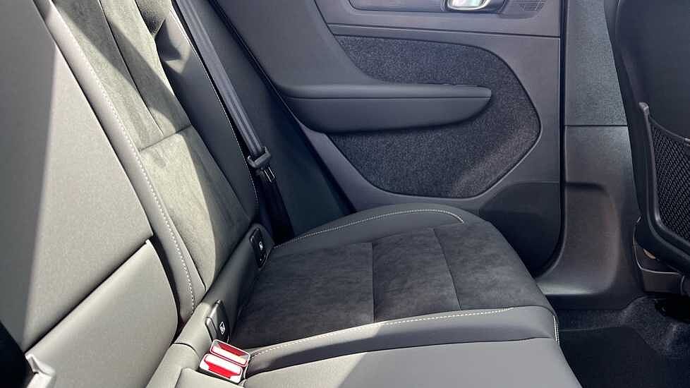 Volvo XC40 Black Edition Ultra, B4 Mild hybrid, Petrol