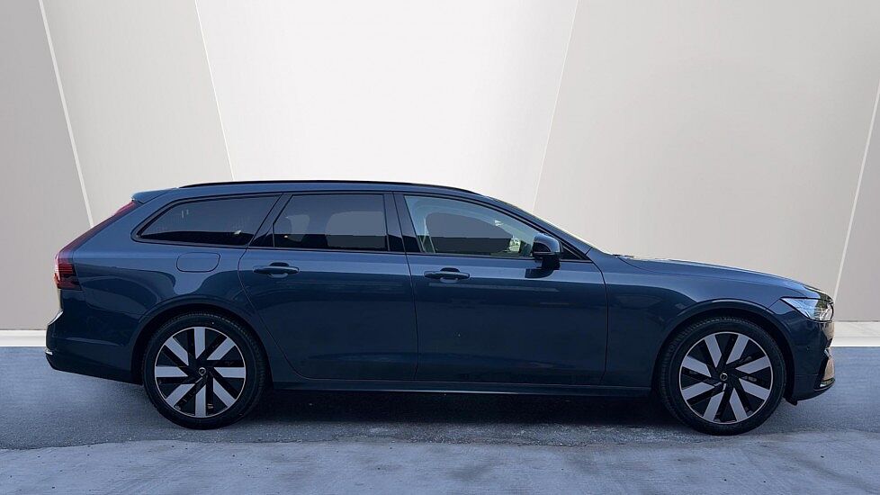 Volvo V90 Plus, T6 AWD Plug-in hybrid, Electric/Petrol, Dark