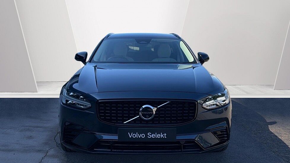 Volvo V90 Plus, T6 AWD Plug-in hybrid, Electric/Petrol, Dark