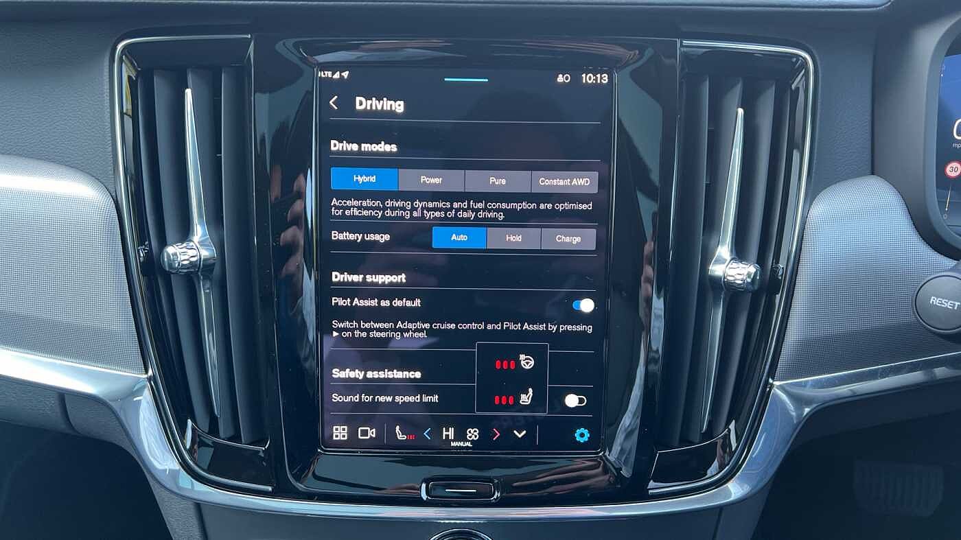 Volvo V90 Ultra, T8 AWD Plug-in hybrid, Electric/Petrol, Dark (Bowers & Wilkins)