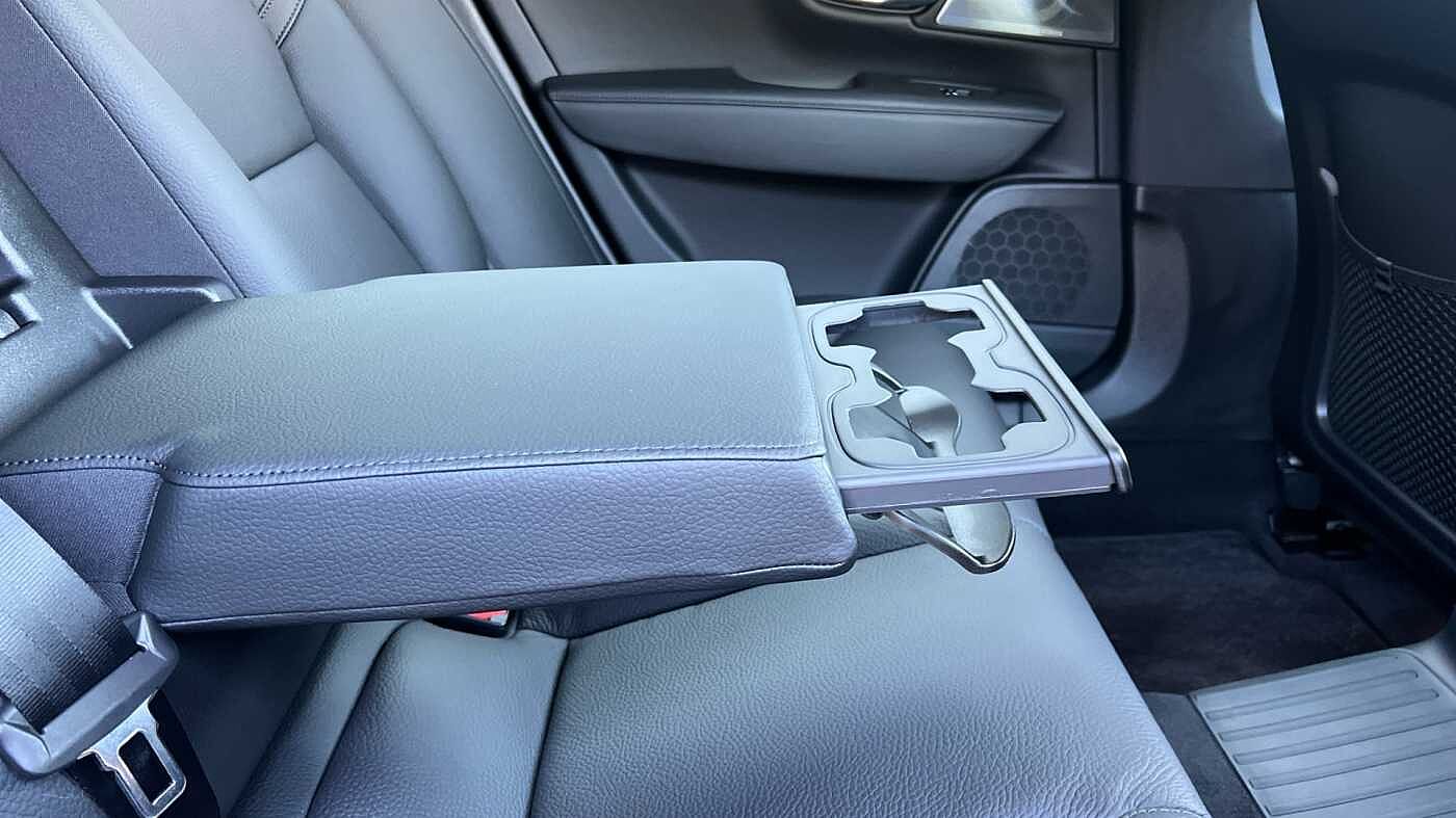 Volvo V90 Ultra, T8 AWD Plug-in hybrid, Electric/Petrol, Dark (Bowers & Wilkins)