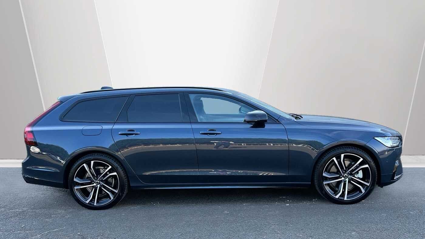 Volvo V90 Ultra, T8 AWD Plug-in hybrid, Electric/Petrol, Dark (Bowers & Wilkins)