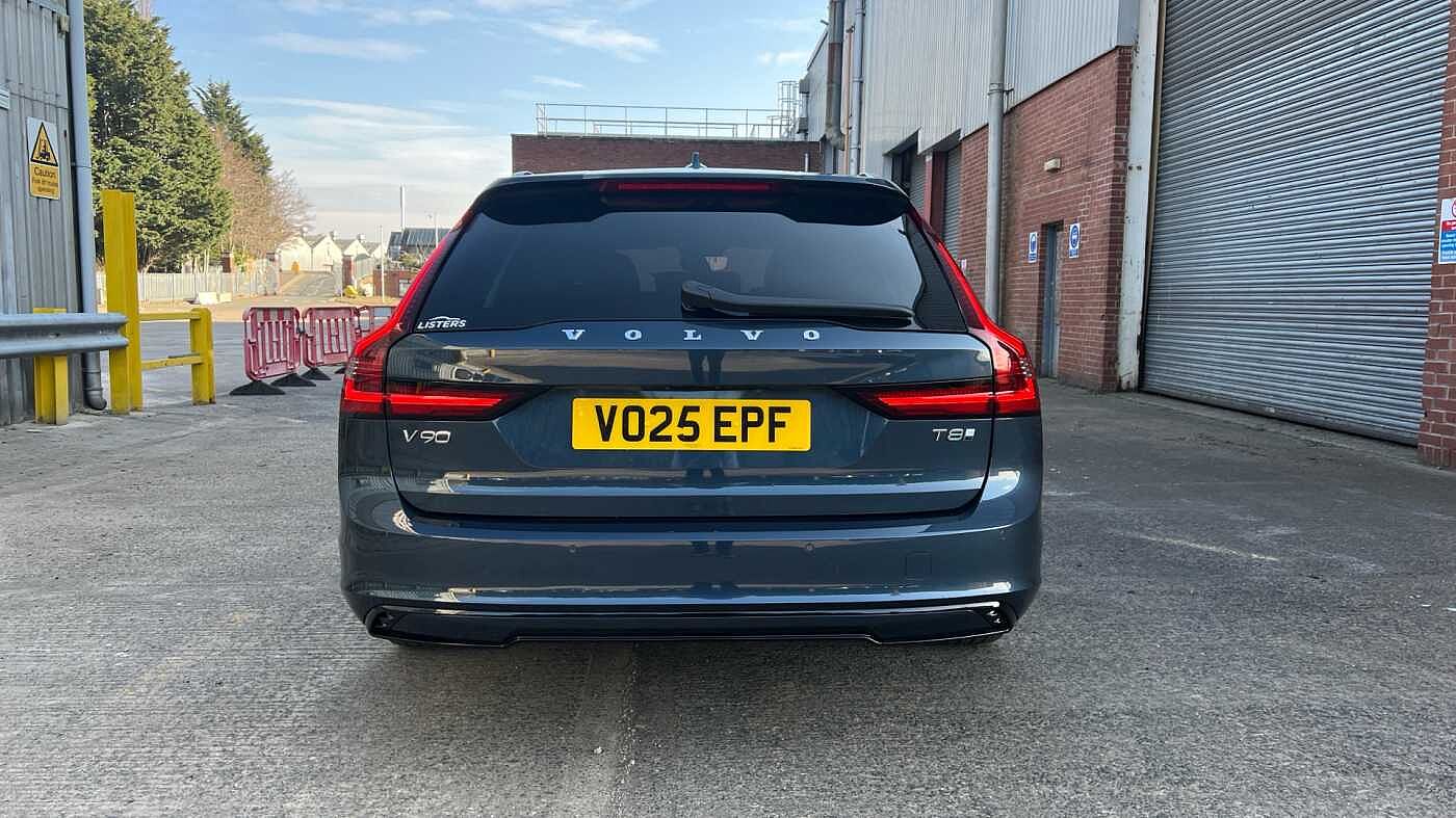 Volvo V90 Ultra, T8 AWD Plug-in hybrid, Electric/Petrol, Dark (Bowers & Wilkins)