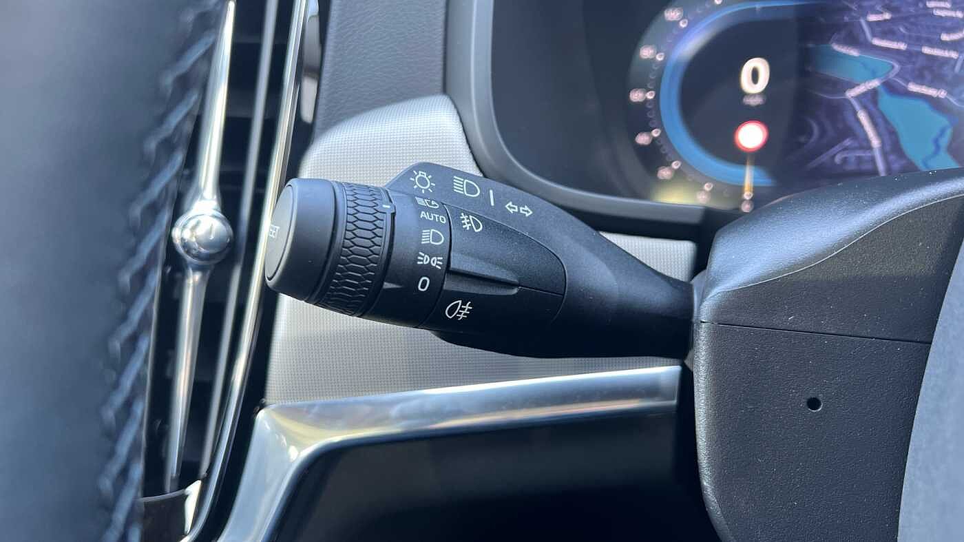 Volvo V90 Ultra, T8 AWD Plug-in hybrid, Electric/Petrol, Dark (Bowers & Wilkins)