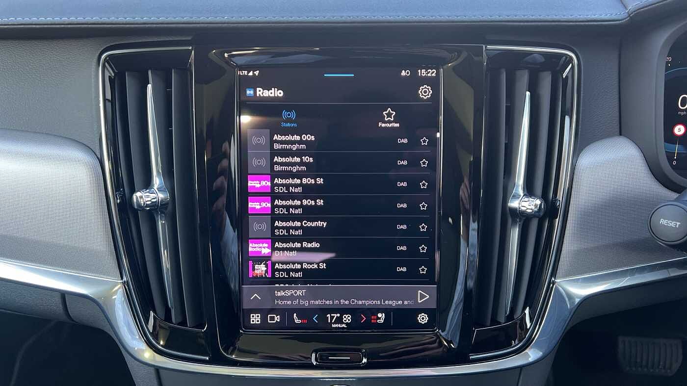 Volvo V90 Ultra, T8 AWD Plug-in hybrid, Electric/Petrol, Dark (Bowers & Wilkins)