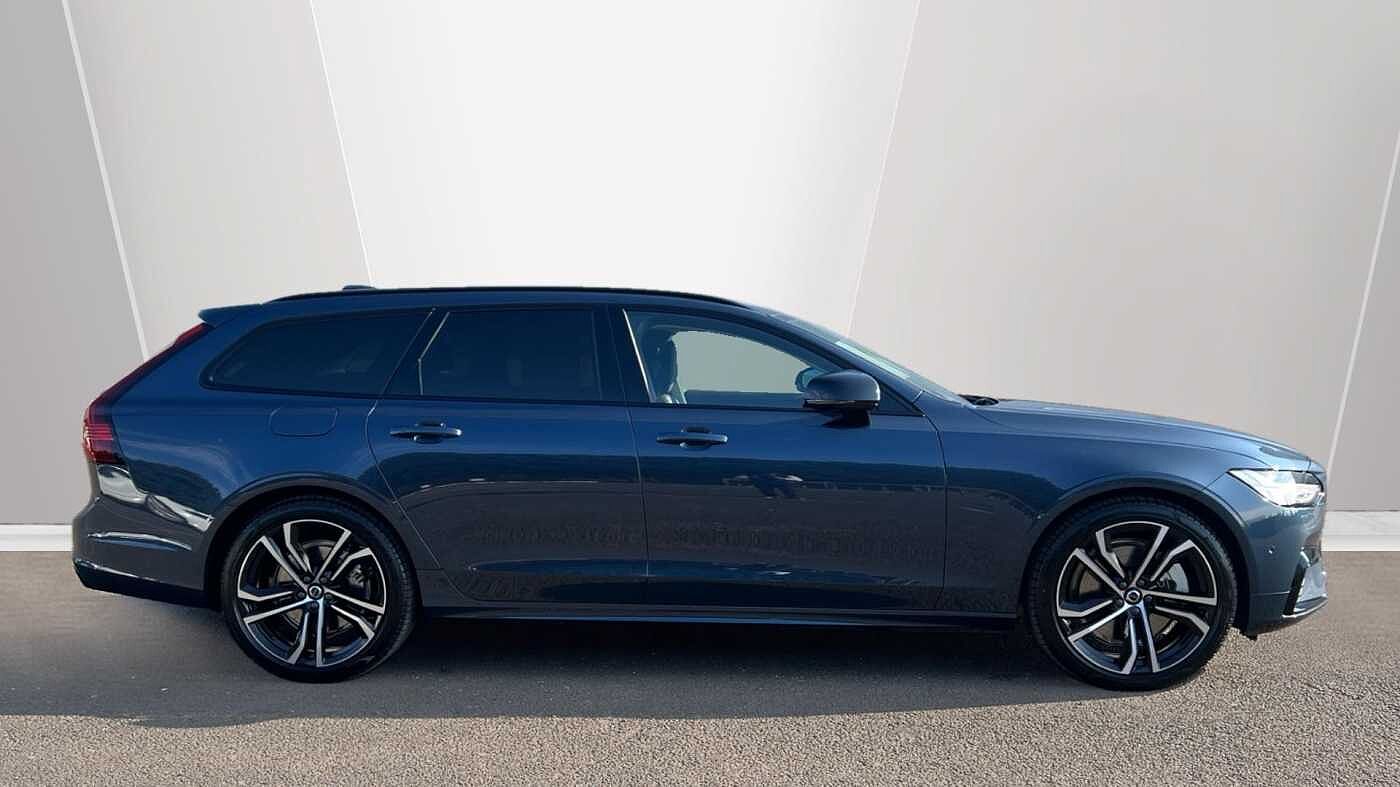Volvo V90 Ultra, T8 AWD Plug-in hybrid, Electric/Petrol, Dark (Bowers & Wilkins)