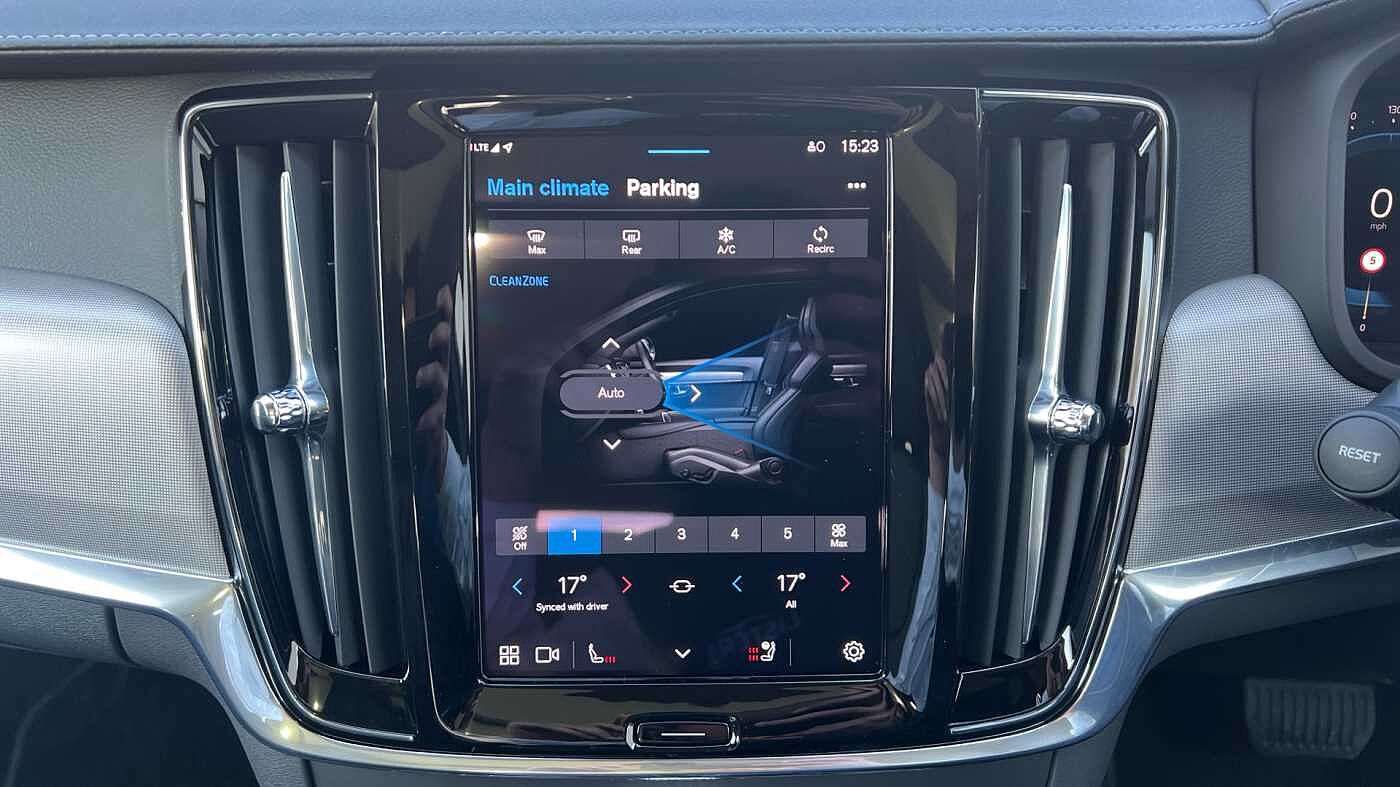 Volvo V90 Ultra, T8 AWD Plug-in hybrid, Electric/Petrol, Dark (Bowers & Wilkins)