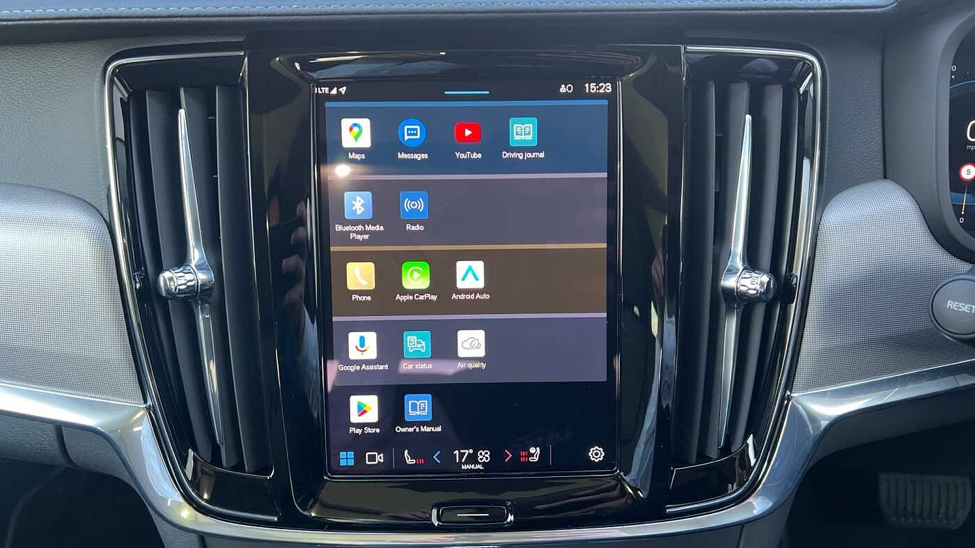 Volvo V90 Ultra, T8 AWD Plug-in hybrid, Electric/Petrol, Dark (Bowers & Wilkins)