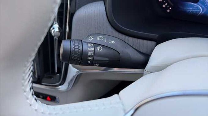 Volvo V90 Plus, T6 AWD Plug-in hybrid, Electric/Petrol, Dark