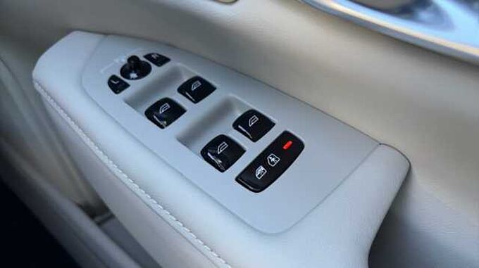 Volvo V90 Plus, T6 AWD Plug-in hybrid, Electric/Petrol, Dark