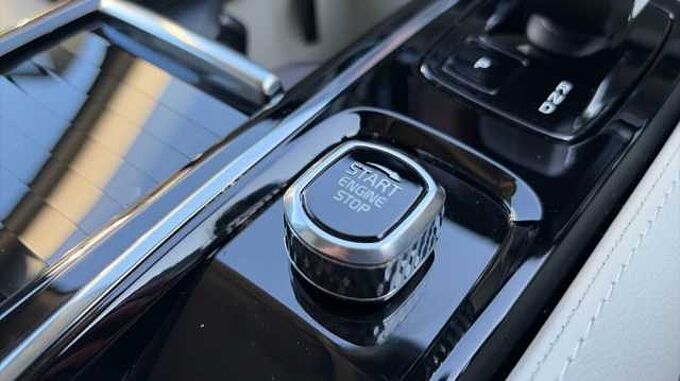 Volvo V90 Plus, T6 AWD Plug-in hybrid, Electric/Petrol, Dark