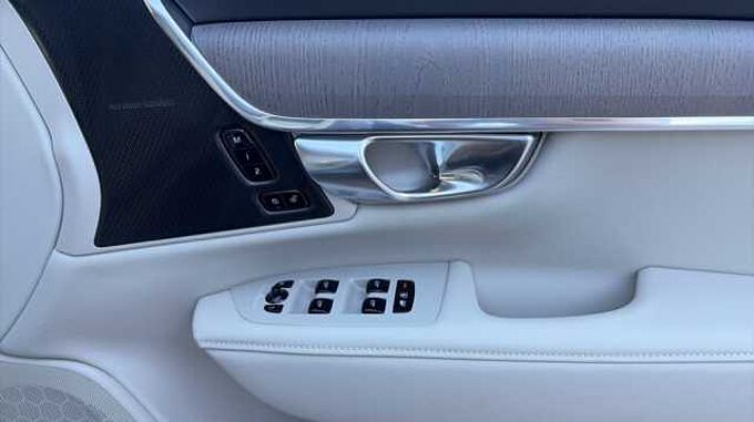 Volvo V90 Plus, T6 AWD Plug-in hybrid, Electric/Petrol, Dark