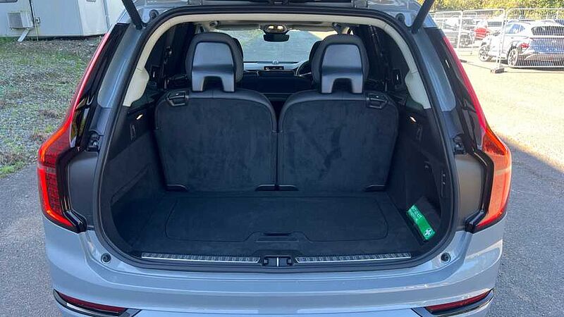 Volvo XC90 Ultra, T8 AWD Plug-in hybrid, Electric/Petrol, Dark, 7 Seats