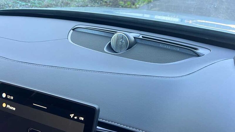 Volvo XC90 Ultra, T8 AWD Plug-in hybrid, Electric/Petrol, Dark, 7 Seats
