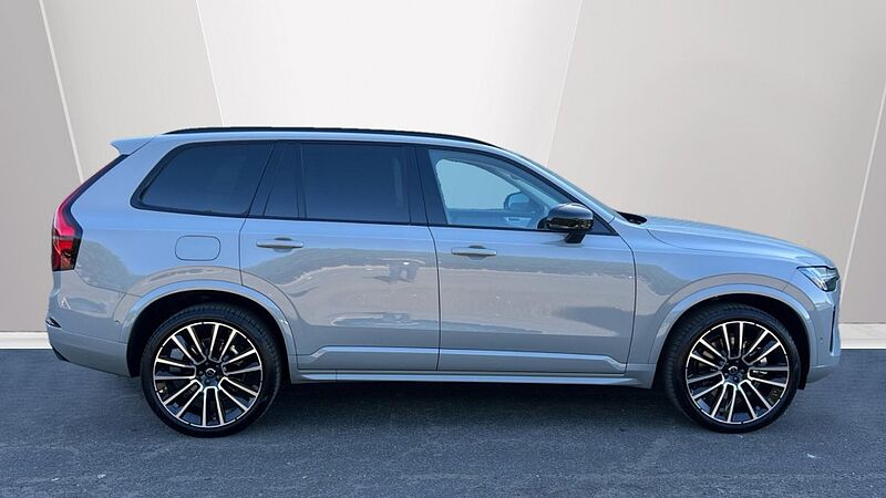 Volvo XC90 Ultra, T8 AWD Plug-in hybrid, Electric/Petrol, Dark, 7 Seats