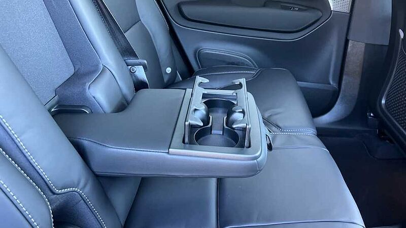 Volvo XC90 Ultra, T8 AWD Plug-in hybrid, Electric/Petrol, Dark, 7 Seats